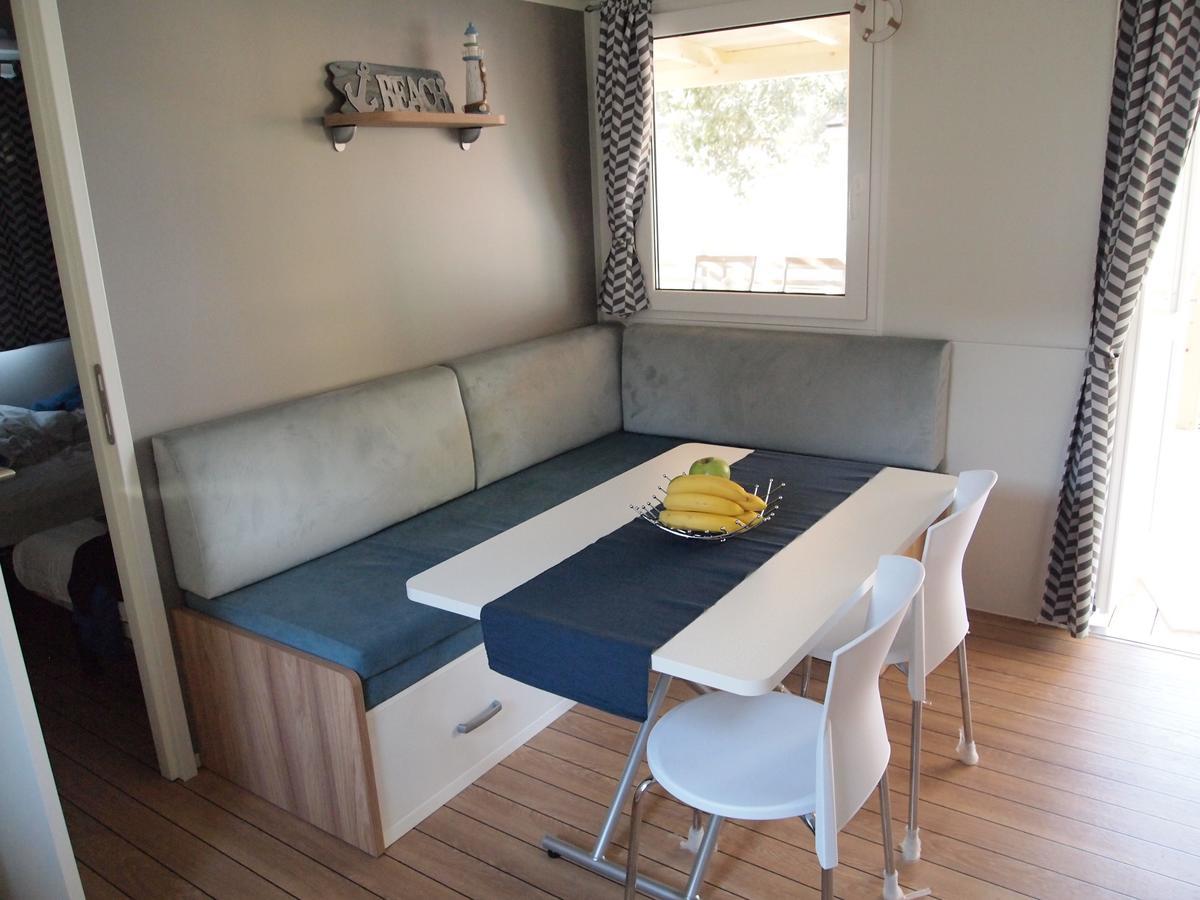 Mobile Home Heaven Biograd บีโอกราดนาโมรู ภายนอก รูปภาพ